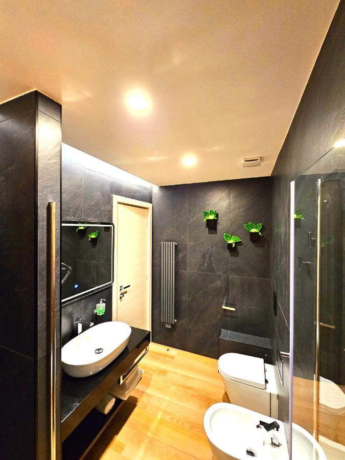 Trilogy Prestige - Central Premium Suites Lecce Ngoại thất bức ảnh